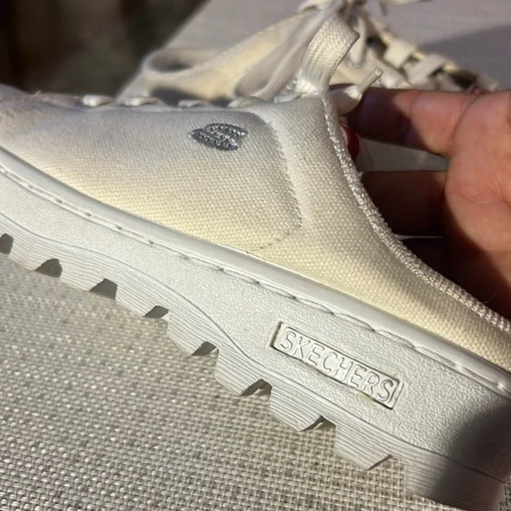 🇺🇸SKETCHERS Vintage platform street sweets SKECHERS, SLIP ON size6.5 off white